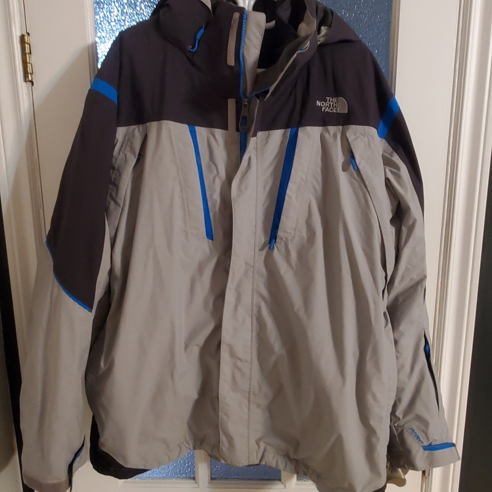 Mens 2XL 3-in-1 The North Face Winter Jacket.